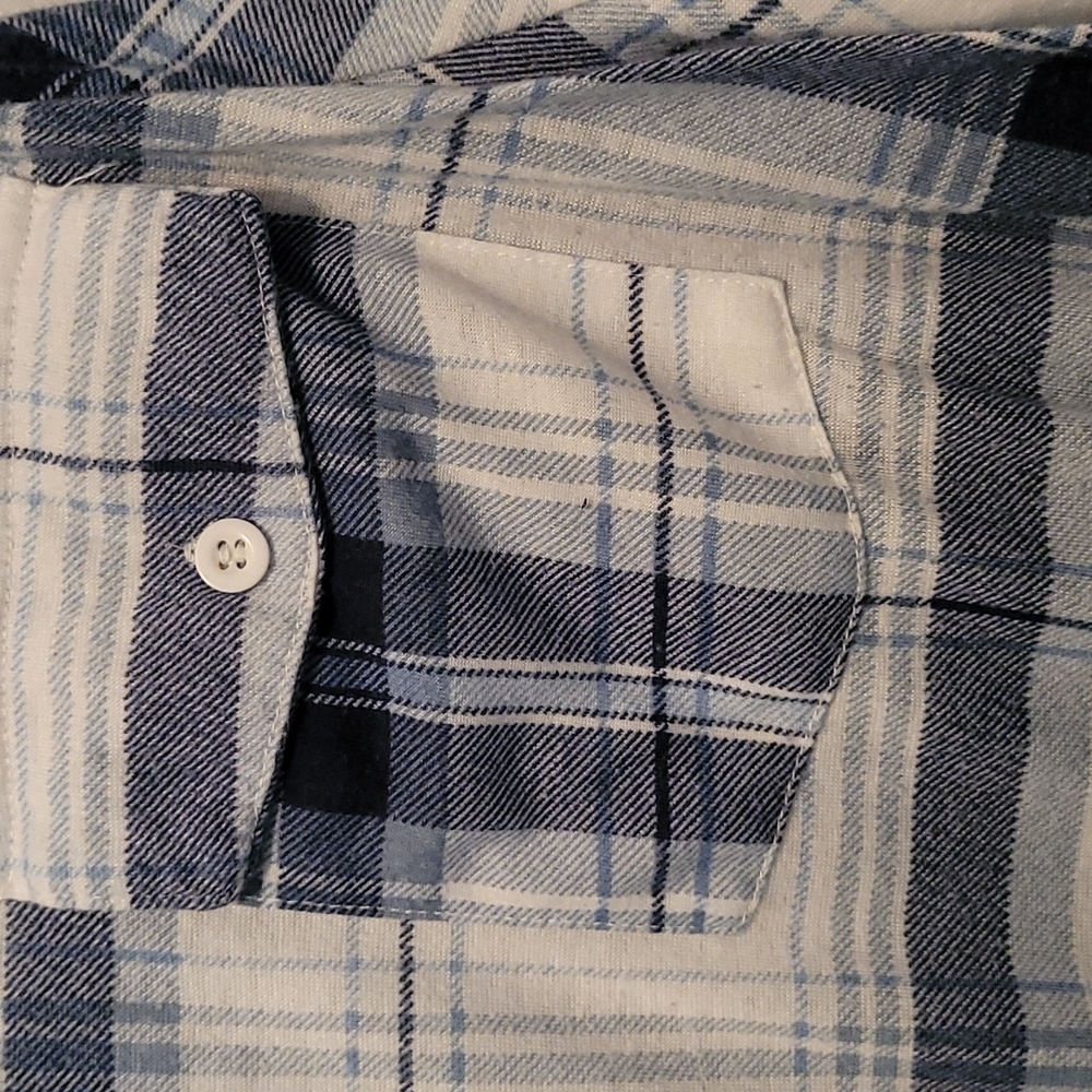Short Sleeve Button Down - Picture 3 of 5
